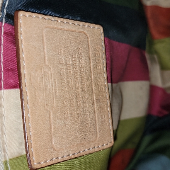 🌸70TH ANNIVERSARY LIMITED EDITION COACH PURSE🌸 - Picture 7 of 10